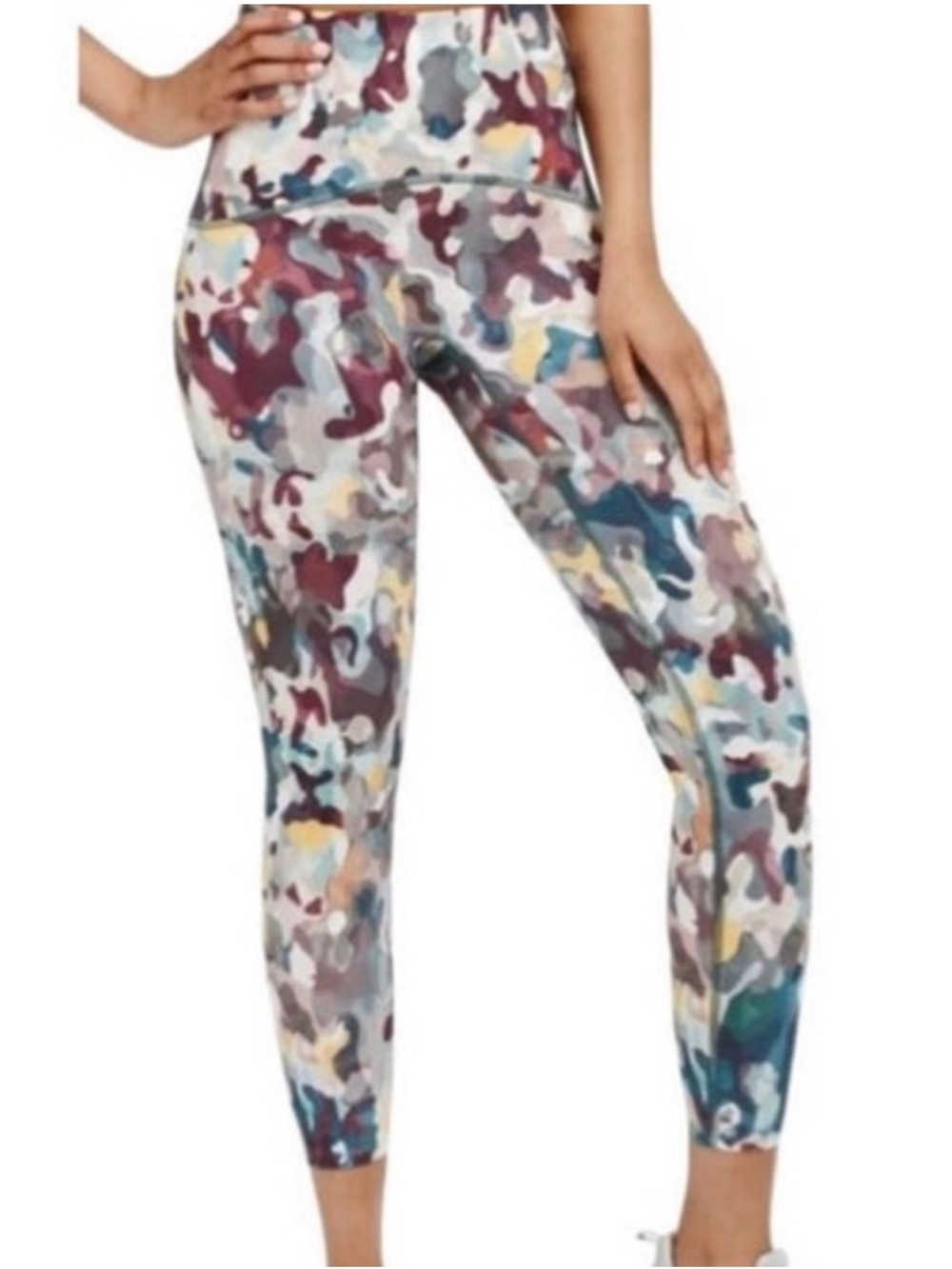 SPANX Booty Boost active cropped multi color camo leggings Sz M